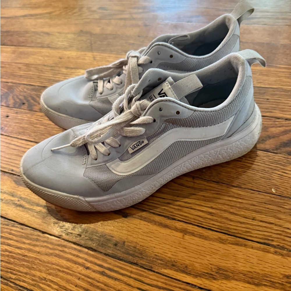 Women’s vans ultrarange size 7